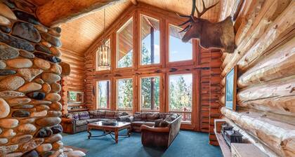 Luxus-Blockhaus in der Nähe von Cascade Lake, 80 Morgen, Schlafmöglichkeiten für 22+, Wohnmobile Willkommen, Cascade, McCall, Donnelly
