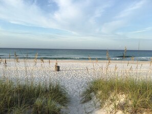 Beach nearby, sun-loungers, beach towels