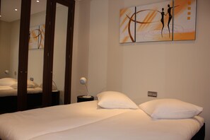 2 Schlafzimmer, Bügeleisen/Bügelbrett, kostenloses WLAN, Bettwäsche