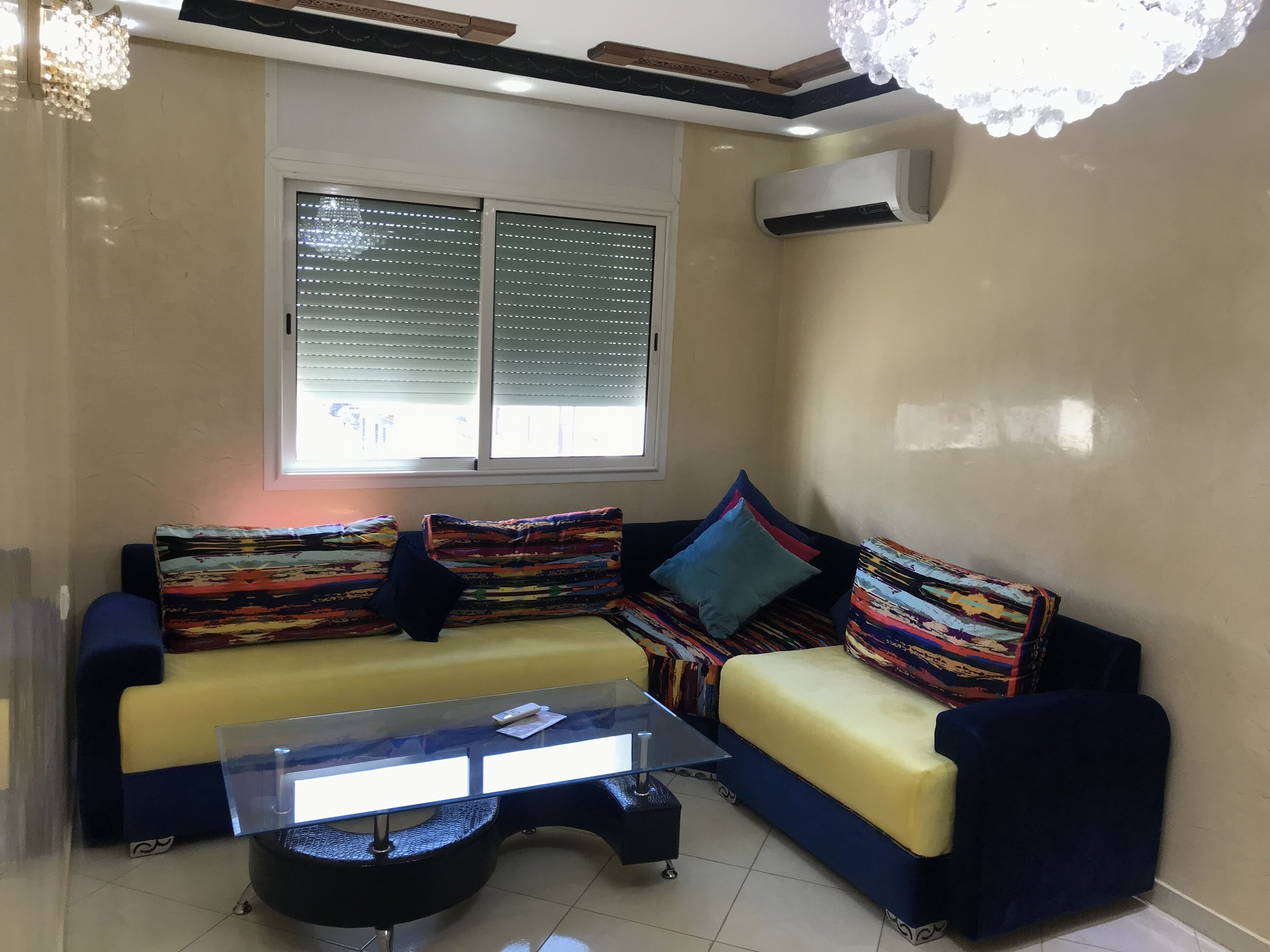 Fernseher, Videothek, Stereoanlage