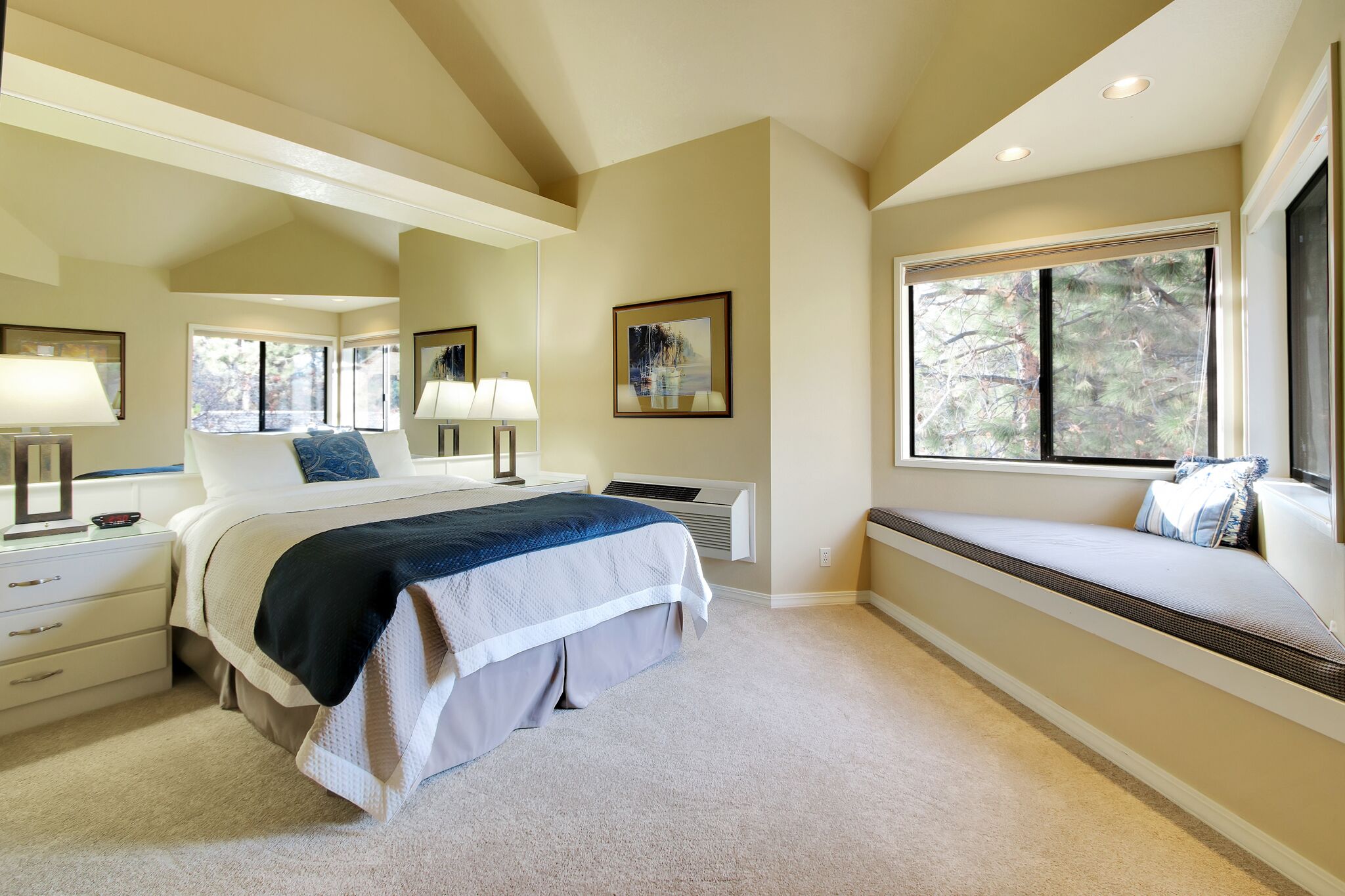 Private, hotel style suite in Bend with access to resort amenities!