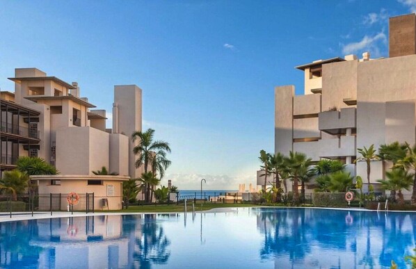 A heated pool - 119 - Penthouse with Private Pool (Estepona)