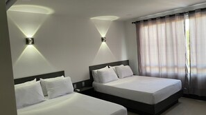 1 bedroom - Oceanfront villas steps from the shore (Riohacha)