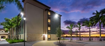 WoodSpring Suites Miramar
