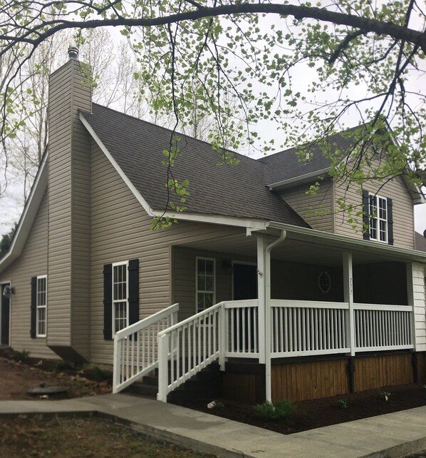 Exterior - Walk To The River or Drive To Cave Run (Morehead)