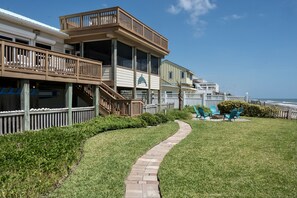 Terrace/patio - "Oceanfront Home, Beautiful Beach - VERY PRIVATE" (Ponte Vedra Beach)