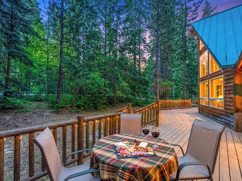 Three Bears Cabin - Peaceful and Picturesque