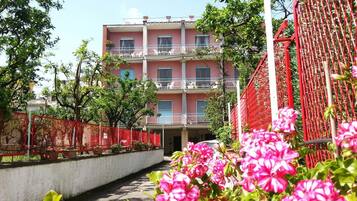 Facciata della struttura