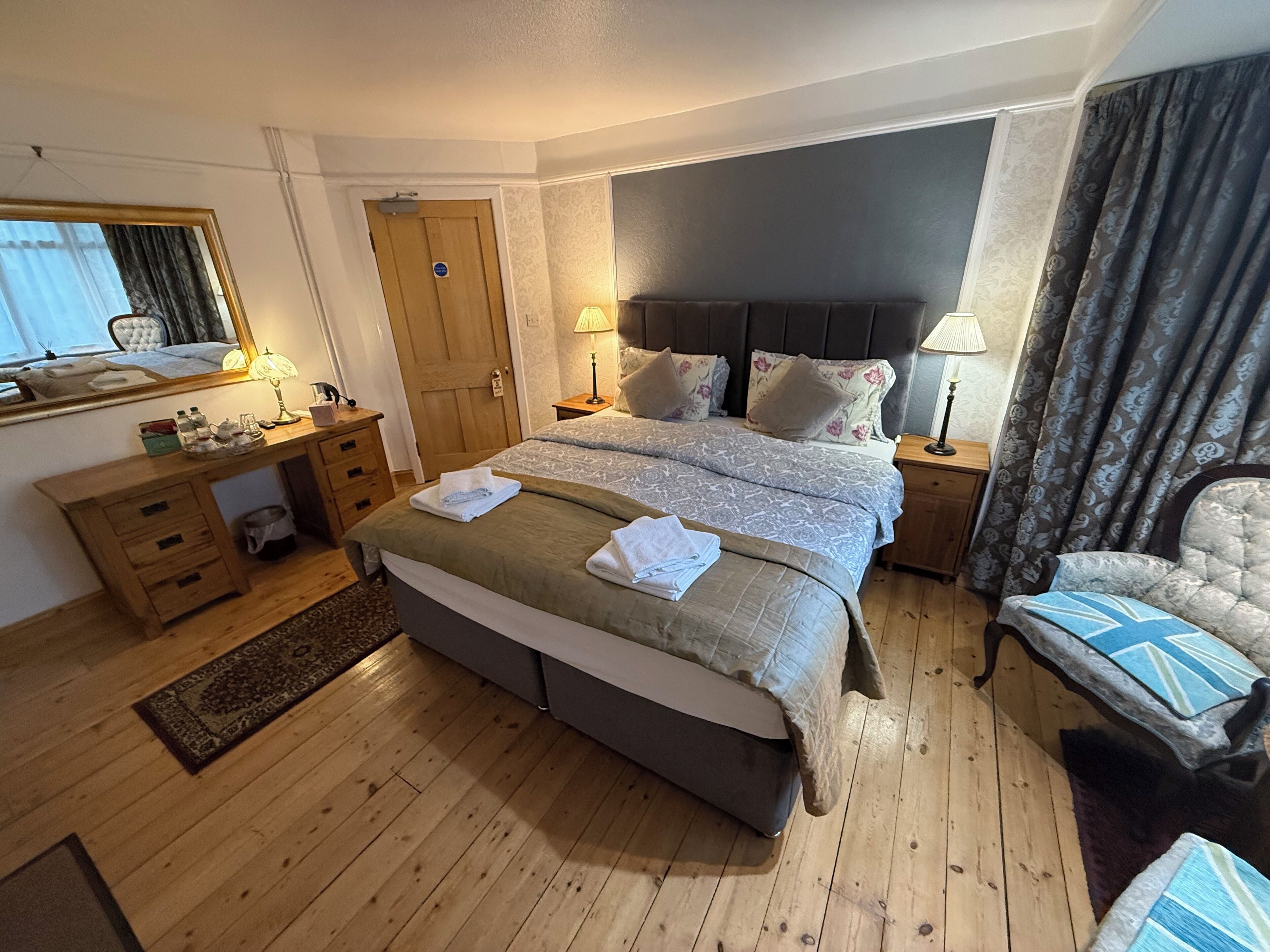 高級雙人或雙床房 | 埃及棉床單、高級寢具、獨特設計、獨特裝修