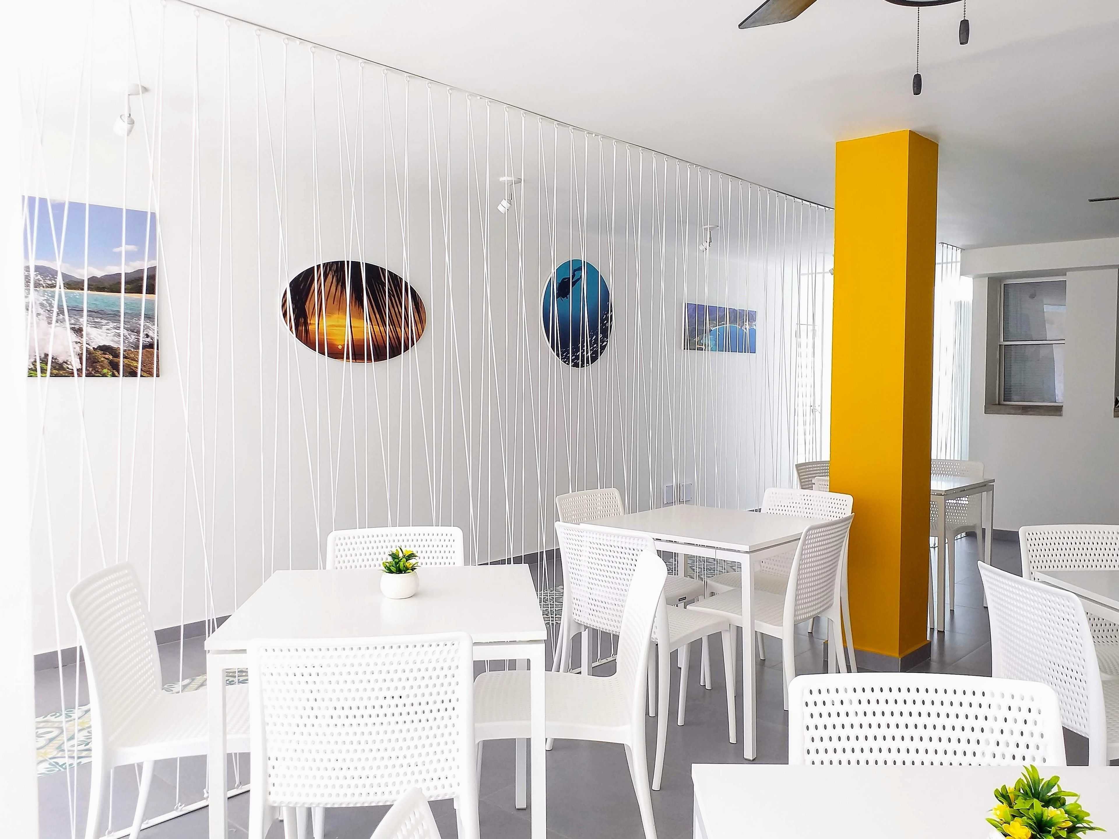 breakfast, lunch and dinner served