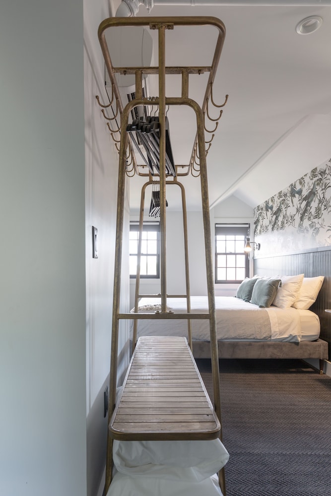 The Inn Downtown by null