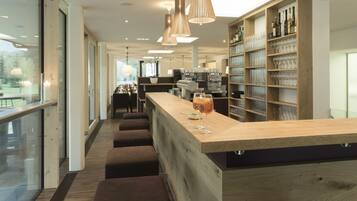 Bar (in der Unterkunft)