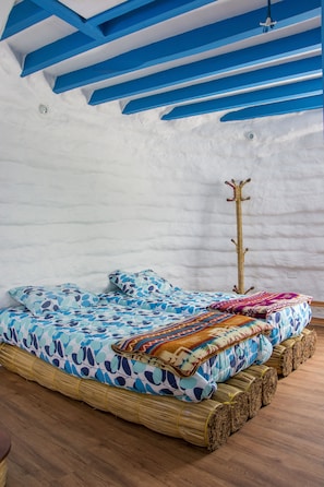 Soundproofing, free WiFi, bed sheets, wheelchair access