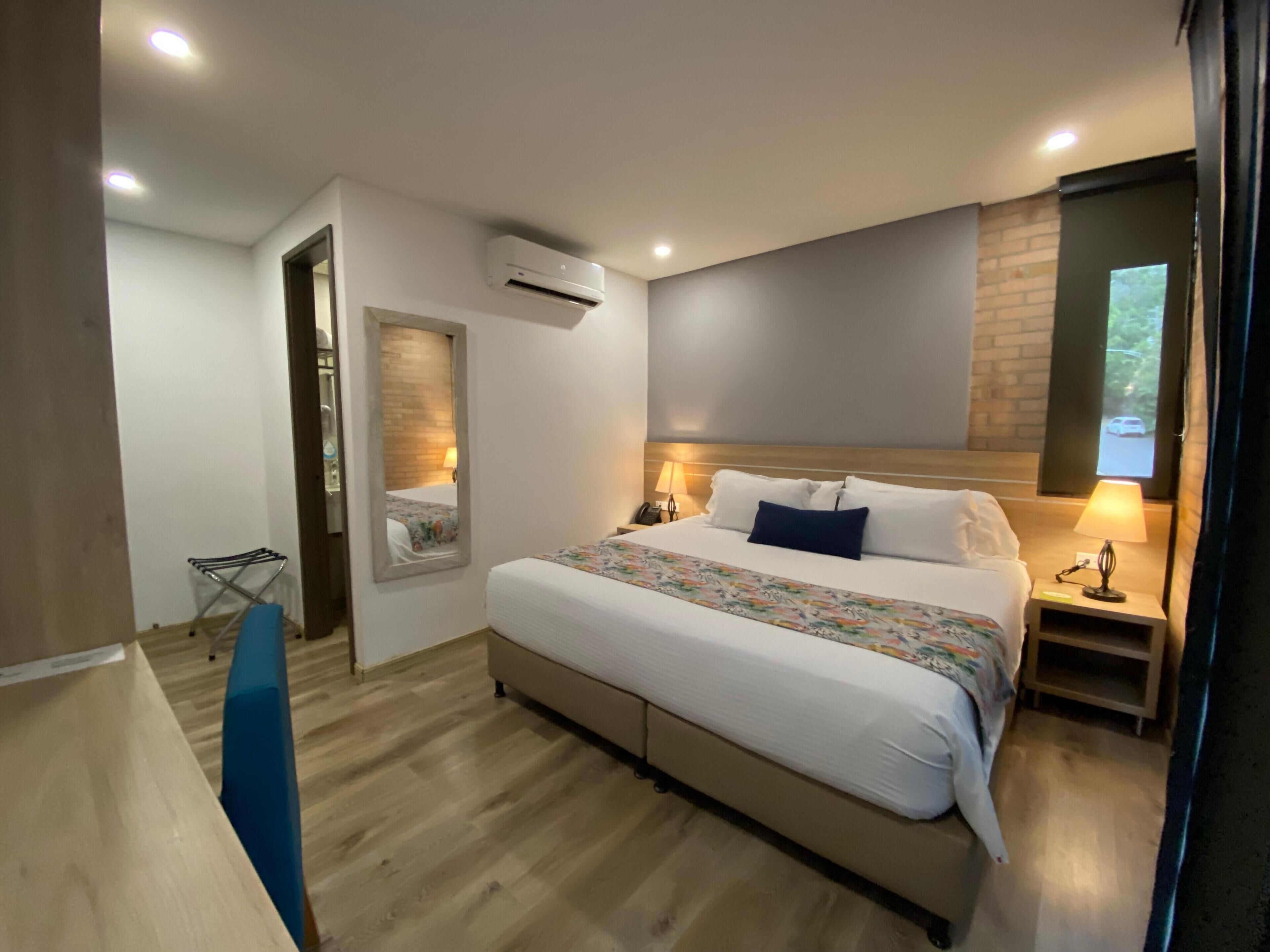 Premium bedding, down comforters, minibar, in-room safe
