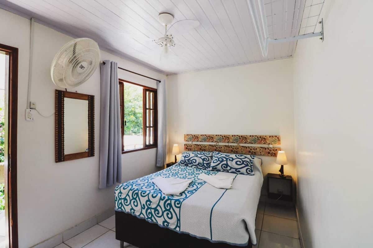 Kamar Double atau Twin | Wi-Fi gratis dan seprai linen