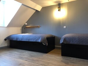 2 makuuhuonetta, vauvan matkasänky, Wi-Fi