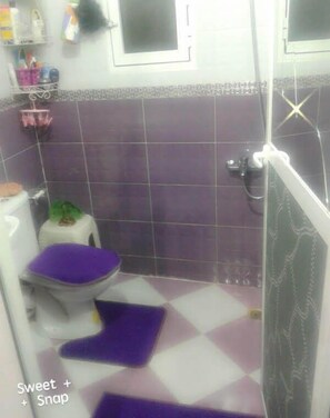 Family Apartment | Bathroom