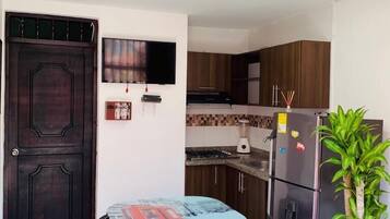 Basic Apartment, 2 Bedrooms, Multiple Beds | Sala de estar