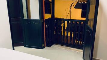 Superior Double Room, 1 Queen Bed | Living room