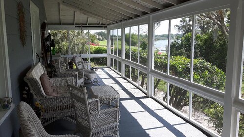 The Grove House - antique lakefront home on Eagle Lake, Central Florida