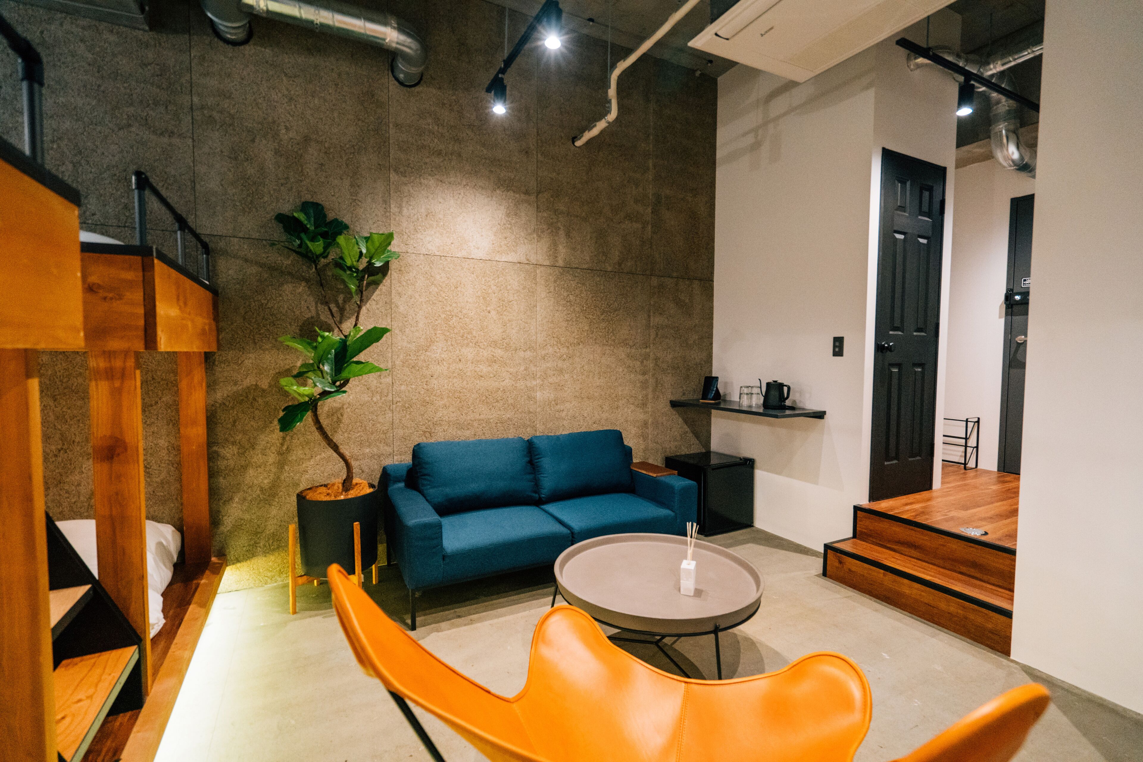 deluxe room with 2 double beds and 2 single beds - non smoking | 1 bedroom, free wifi, bed sheets, wheelchair access