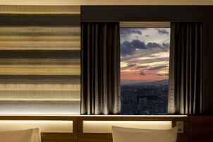 Panoramic Grande Room | Blackout drapes, free WiFi, bed sheets, wheelchair access