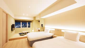 Blackout drapes, free WiFi, bed sheets, wheelchair access