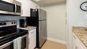 Fridge, microwave, oven, stovetop - Relax by Keys Waters  [Ocean Pointe Suites 2209] (Tavernier)