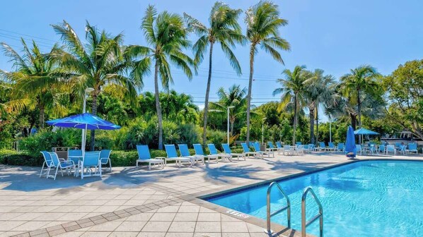 Outdoor pool, a heated pool - Relax by Keys Waters  [Ocean Pointe Suites 2209] (Tavernier)
