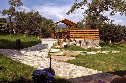 • VILLA ZOLLO • holiday cottage at the Carpathian foothills in Transylvania