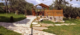 • VILLA ZOLLO • holiday cottage at the Carpathian foothills in Transylvania