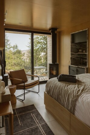 Escrivaninha, Wi-Fi de cortesia, roupa de cama