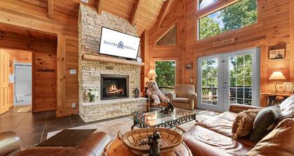 Genuine Log Cabin-Near Big Cedar! Private Hot Tub & Grill! Spacious Deck & Car Charger