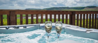 Barn Lodge With Hot Tub Near Cupar, Fife