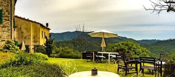 Cinque Terre Tetis hus, dypt inne i de grønne åsene