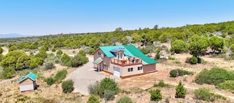 Stunning Canyon-Rim Retreat on the Dolores River in beautiful SW Colorado.