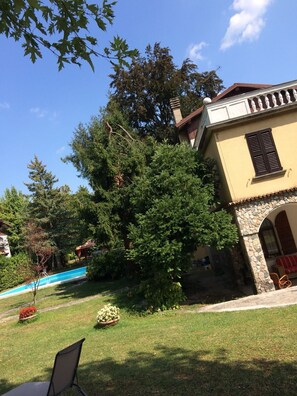Exterior - Villa Cesarina, Lake Garda, Salo ', Villa immersed in a park with private swimming pool (vallio terme)