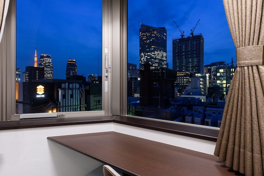 Shimbashi Urban Hotel