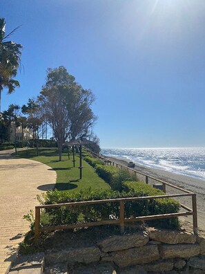 On the beach - 117 - Penthouse with Pool (Estepona)