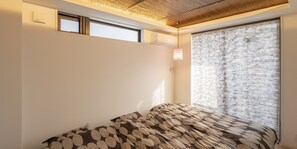 401 Deluxe Triple Room (Non-Smoking) | Down duvets, desk, free WiFi, bed sheets - Family Inn Kei (Kyoto)