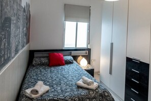 2 bedrooms, WiFi, bed sheets