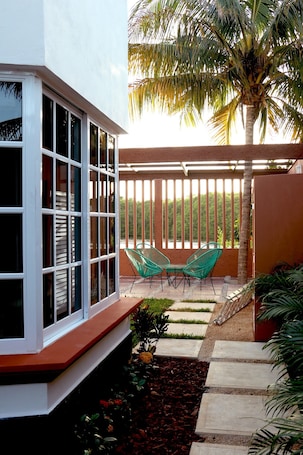 Terrasse/Patio. Suites Lorens, Apt 2