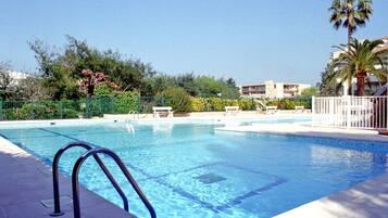 Piscina all'aperto