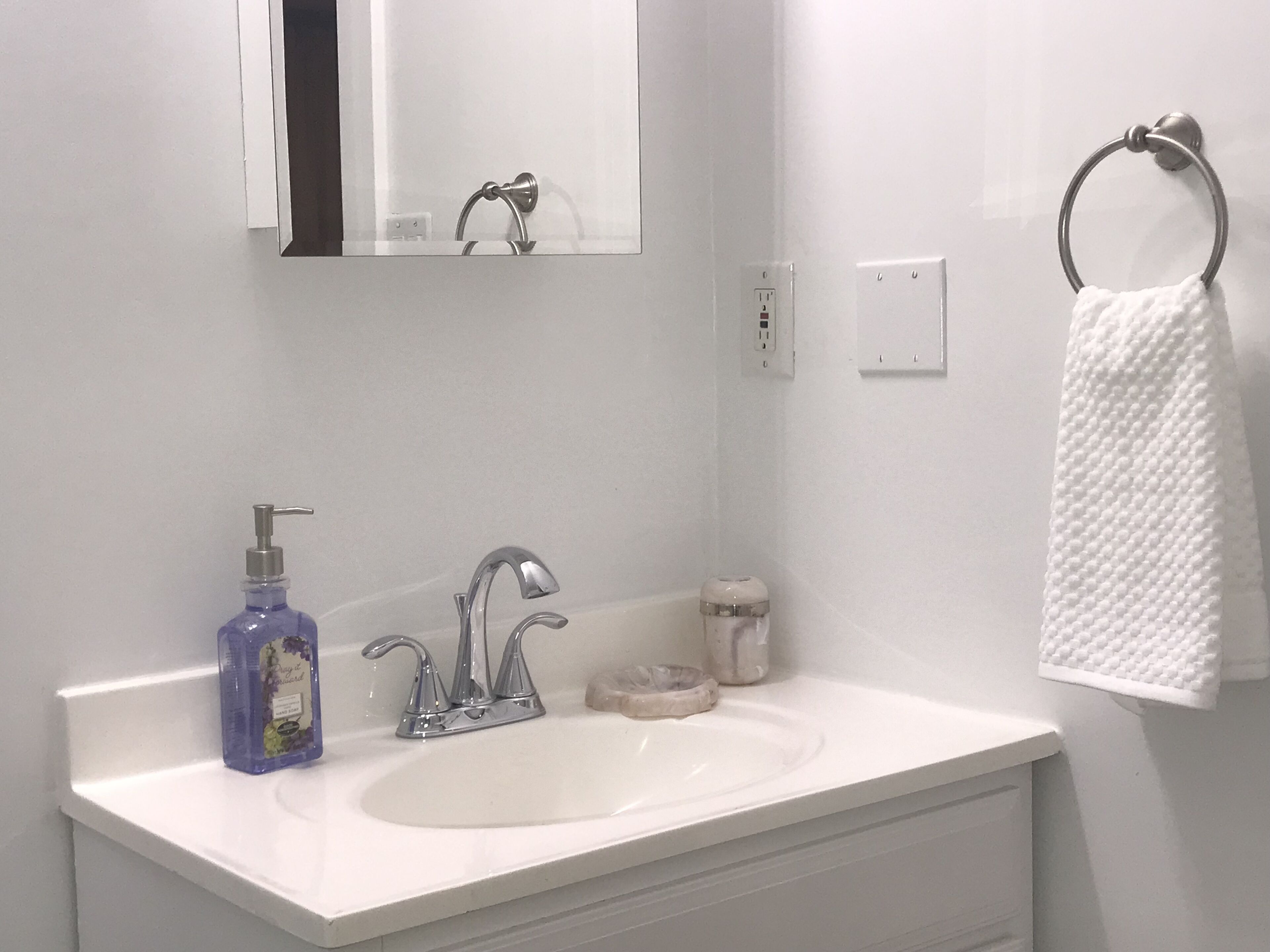 Bruser, hårtørrer, håndklæder, Shampoo