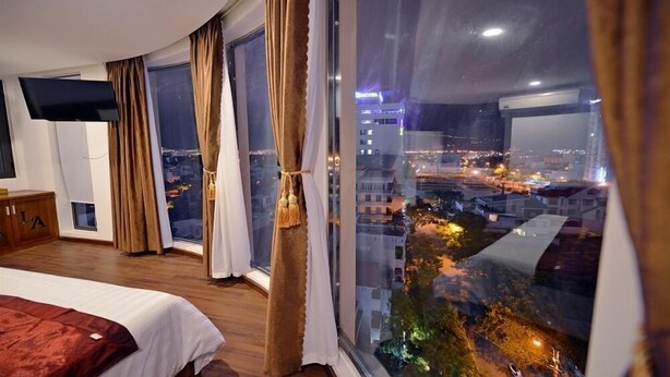 Minibar, desk, WiFi (free) - Tram Anh Hotel (Da Nang)