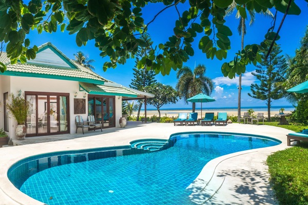 Private pool