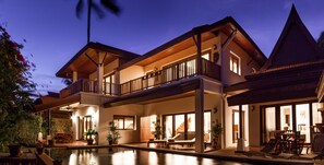 In-room safe, individually decorated, individually furnished, desk - Shiva Samui Luxury Villas (Koh Samui)