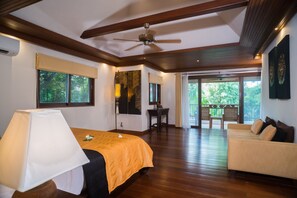 In-room safe, individually decorated, individually furnished, desk - Shiva Samui Luxury Villas (Koh Samui)