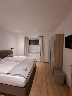 Condo, 2 Bedrooms, Terrace, Mountain View (Hahnenkamm)