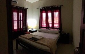 1 室のベッドルーム、WiFi